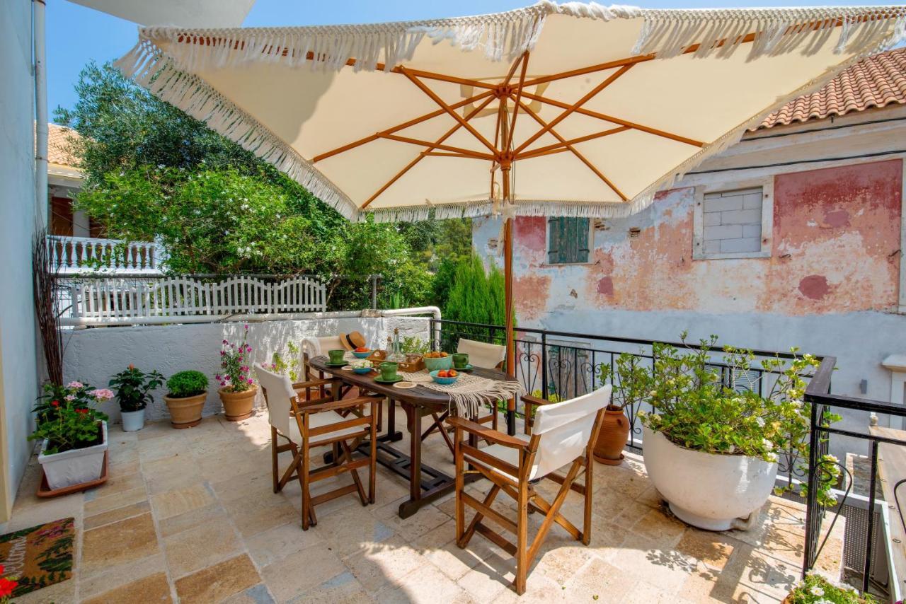 Marilu'S, Paxos Port House Lägenhet Gaios Exteriör bild